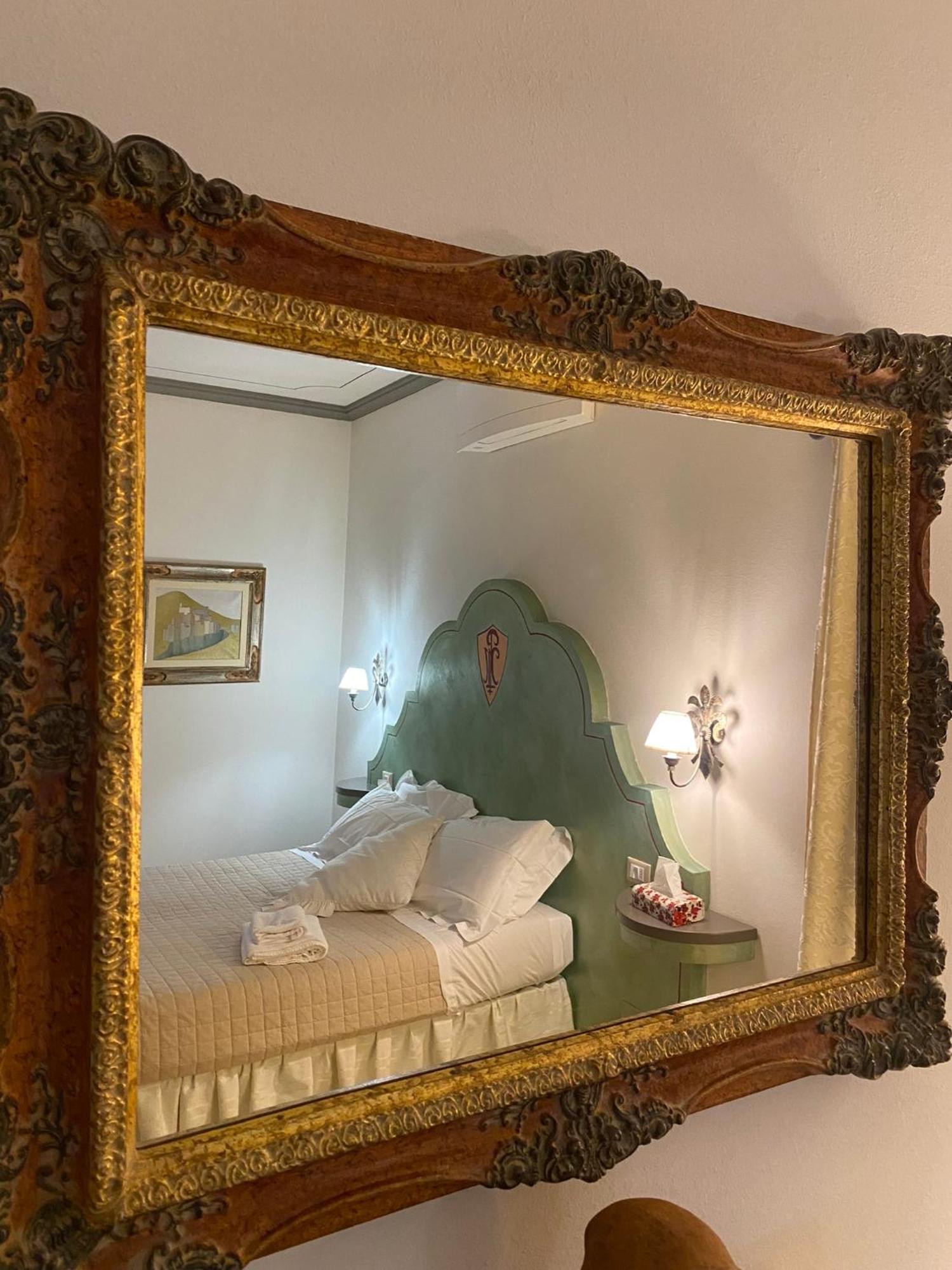 Palazzo Mari Suite & Rooms B&B Montevarchi Ngoại thất bức ảnh
